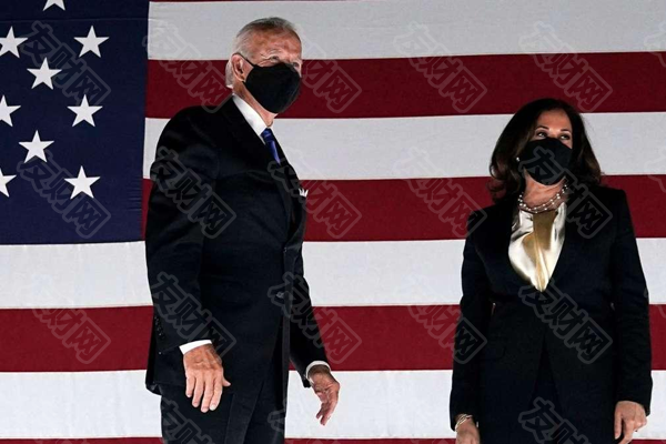 2024年11月04日:民调显示：哈里斯令人震惊的在爱荷华州领先特朗普